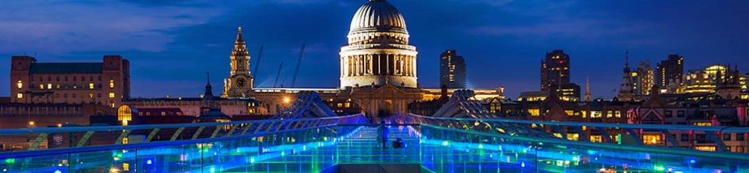 Places to go in London - St. Paul's Cathedral and Millennium Bridge | pic: Rainprel