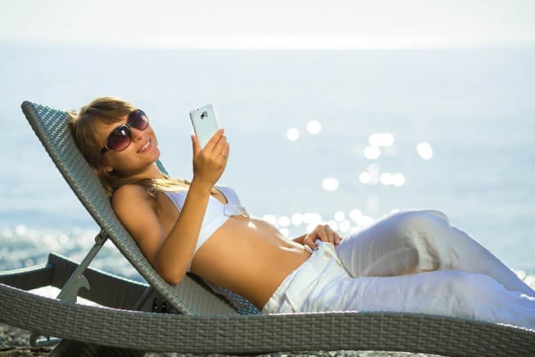 Summer travel tips - make good use of your phone