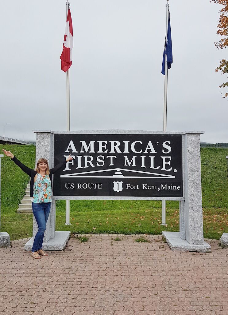 Ella Buchan at the start of US1 kicking off her epic Fort Kent, Maine road trip itinerary