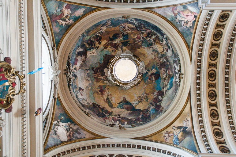 Regina Martirum by Francisco Goya in the ceiling of Zaragoza's cathedral Basílica de Nuestra Señora del Pilar