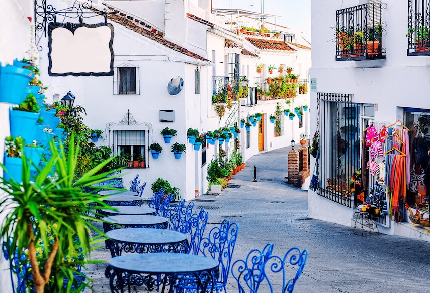 The beautiful White Town of Mijas has a very arty vibe to it and you’ll find several craft shops